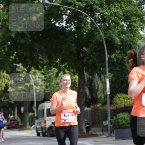 15.06.2025 - REWE Women's Run Jannik Wohlers http://msf.ph/oto/7944013 15.06.2025 08:47:23 Laufen 10783 meine-sportfotos.de