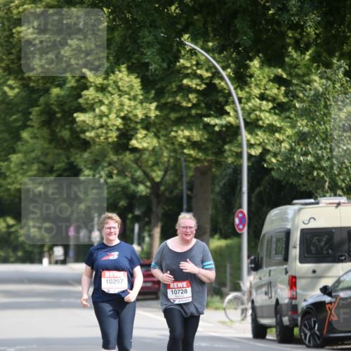 15.06.2025 - REWE Women's Run Jannik Wohlers http://msf.ph/oto/7944019 15.06.2025 10:03:09 Laufen 10297, 10728 meine-sportfotos.de