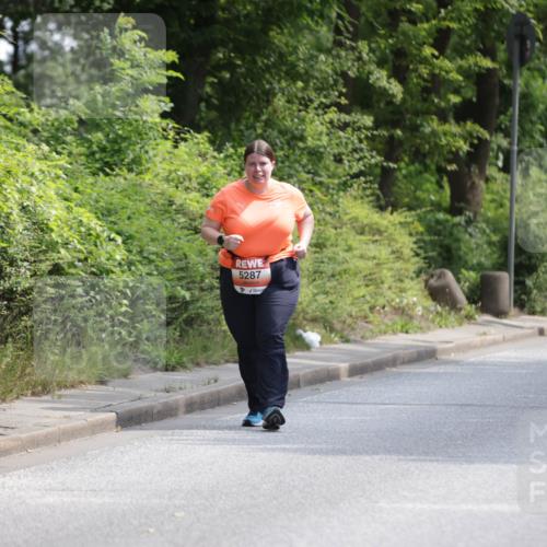 15.06.2025 - REWE Women's Run Jannik Wohlers http://msf.ph/oto/7944122 15.06.2025 10:17:01 Laufen 5287 meine-sportfotos.de