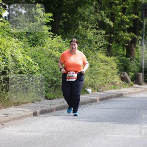 15.06.2025 - REWE Women's Run Jannik Wohlers http://msf.ph/oto/7944157 15.06.2025 10:17:01 Laufen 5287 meine-sportfotos.de