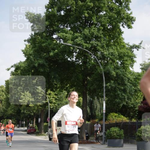 15.06.2025 - REWE Women's Run Jannik Wohlers http://msf.ph/oto/7944280 15.06.2025 08:47:33 Laufen 10771 meine-sportfotos.de
