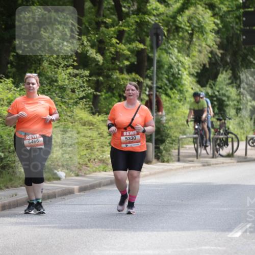 15.06.2025 - REWE Women's Run Jannik Wohlers http://msf.ph/oto/7944288 15.06.2025 10:17:10 Laufen 5466, 5330 meine-sportfotos.de