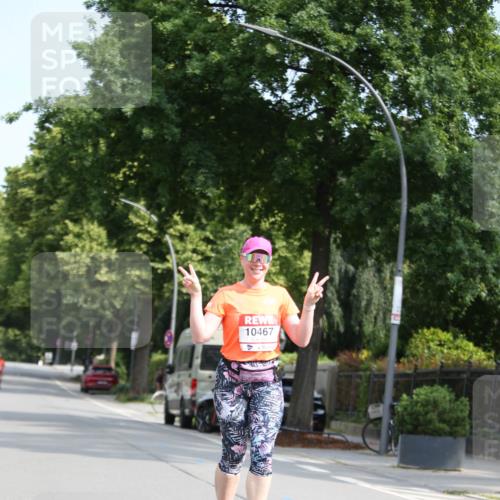 15.06.2025 - REWE Women's Run Jannik Wohlers http://msf.ph/oto/7944366 15.06.2025 10:04:34 Laufen 10467 meine-sportfotos.de