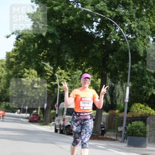 15.06.2025 - REWE Women's Run Jannik Wohlers http://msf.ph/oto/7944372 15.06.2025 10:04:34 Laufen 10467 meine-sportfotos.de