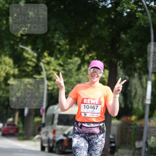 15.06.2025 - REWE Women's Run Jannik Wohlers http://msf.ph/oto/7944383 15.06.2025 10:04:34 Laufen 10467 meine-sportfotos.de