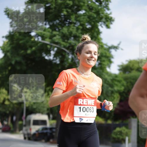 15.06.2025 - REWE Women's Run Jannik Wohlers http://msf.ph/oto/7944544 15.06.2025 08:47:41 Laufen 10063 meine-sportfotos.de
