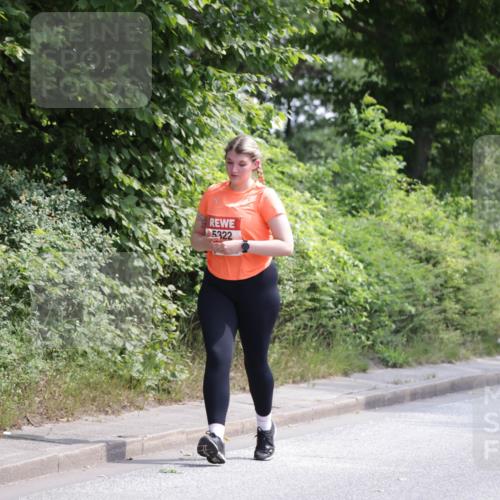 15.06.2025 - REWE Women's Run Jannik Wohlers http://msf.ph/oto/7944566 15.06.2025 10:17:52 Laufen 5322 meine-sportfotos.de