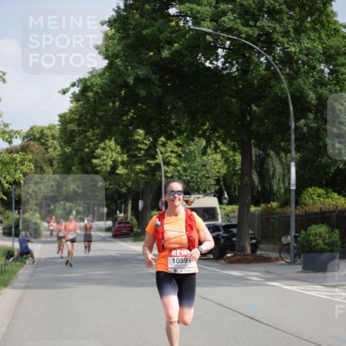 15.06.2025 - REWE Women's Run Jannik Wohlers http://msf.ph/oto/7944579 15.06.2025 08:47:45 Laufen 1059 meine-sportfotos.de