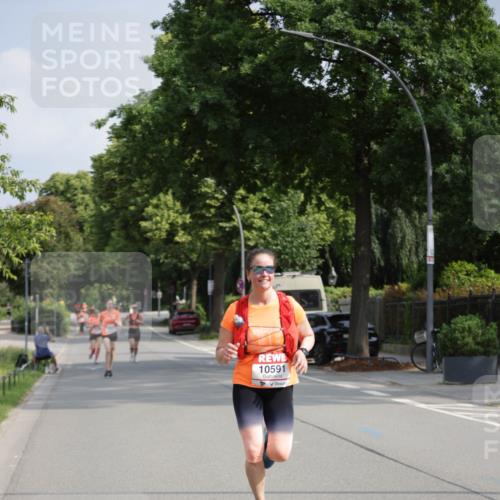 15.06.2025 - REWE Women's Run Jannik Wohlers http://msf.ph/oto/7944585 15.06.2025 08:47:45 Laufen 10591 meine-sportfotos.de
