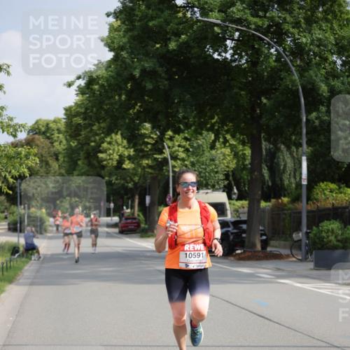 15.06.2025 - REWE Women's Run Jannik Wohlers http://msf.ph/oto/7944591 15.06.2025 08:47:45 Laufen 10591 meine-sportfotos.de