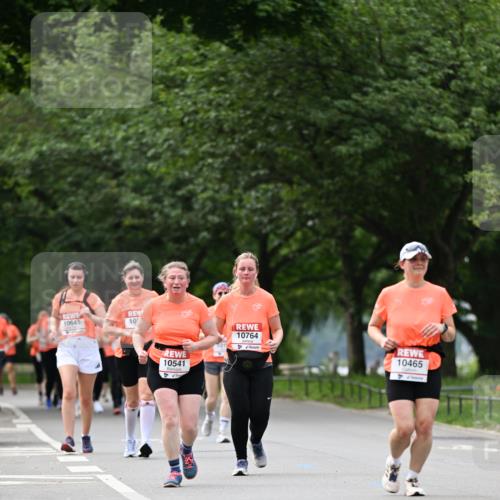 15.06.2025 - REWE Women's Run Dr. Thomas Lammeyer http://msf.ph/oto/7944675 15.06.2025 09:22:28 Laufen 10645, 10, 10541, 10764, 10465 meine-sportfotos.de