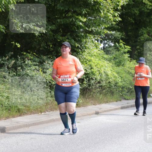 15.06.2025 - REWE Women's Run Jannik Wohlers http://msf.ph/oto/7944716 15.06.2025 10:18:04 Laufen 5671, 548 meine-sportfotos.de