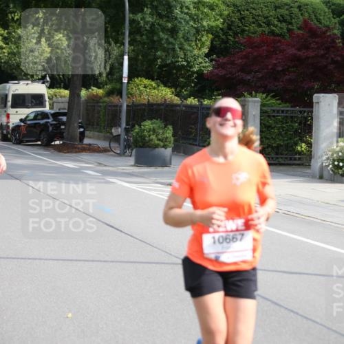 15.06.2025 - REWE Women's Run Jannik Wohlers http://msf.ph/oto/7944752 15.06.2025 09:43:55 Laufen 10766, 10193, 10667 meine-sportfotos.de
