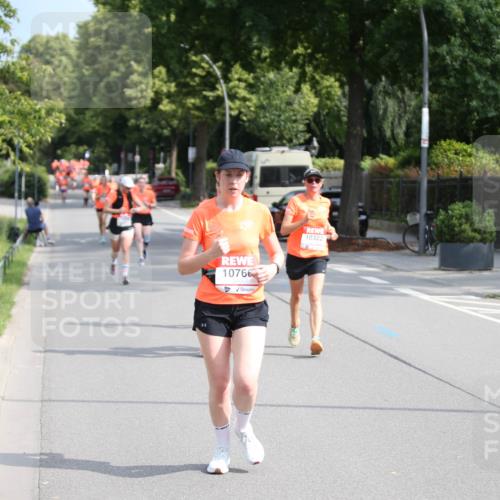 15.06.2025 - REWE Women's Run Jannik Wohlers http://msf.ph/oto/7944784 15.06.2025 09:43:58 Laufen 10766, 10322 meine-sportfotos.de