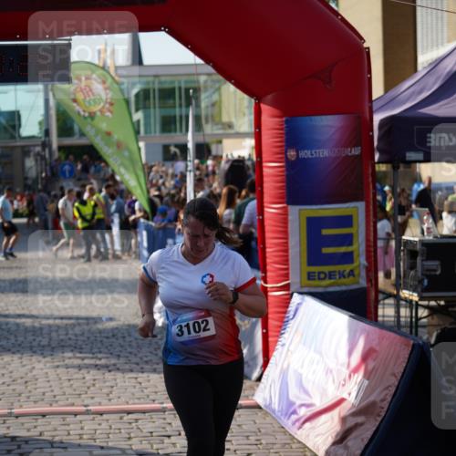 13.06.2025 - Holstenköstenlauf Felixshl http://msf.ph/oto/7944922 13.06.2025 18:10:30 Laufen 2921, 3102 meine-sportfotos.de