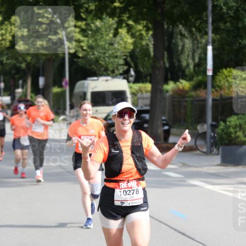 15.06.2025 - REWE Women's Run Jannik Wohlers http://msf.ph/oto/7944943 15.06.2025 09:44:03 Laufen 10278 meine-sportfotos.de