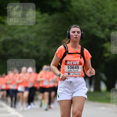15.06.2025 - REWE Women's Run Dr. Thomas Lammeyer http://msf.ph/oto/7944997 15.06.2025 09:22:39 Laufen 10645 meine-sportfotos.de