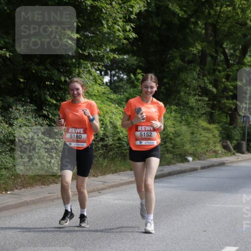 15.06.2025 - REWE Women's Run Jannik Wohlers http://msf.ph/oto/7944998 15.06.2025 10:18:21 Laufen 5180, 5152, 5463 meine-sportfotos.de