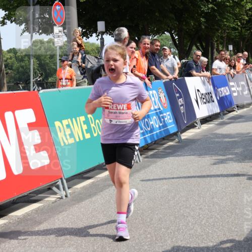 15.06.2025 - REWE Women's Run Strokosch-Dieckow http://msf.ph/oto/7945031 15.06.2025 11:36:54 Ziel 194, 317 meine-sportfotos.de