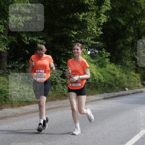 15.06.2025 - REWE Women's Run Jannik Wohlers http://msf.ph/oto/7945135 15.06.2025 10:18:22 Laufen 5180 meine-sportfotos.de