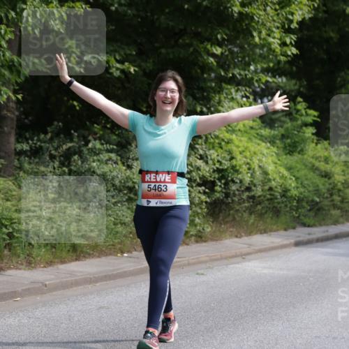 15.06.2025 - REWE Women's Run Jannik Wohlers http://msf.ph/oto/7945343 15.06.2025 10:18:34 Laufen 5463, 6331 meine-sportfotos.de