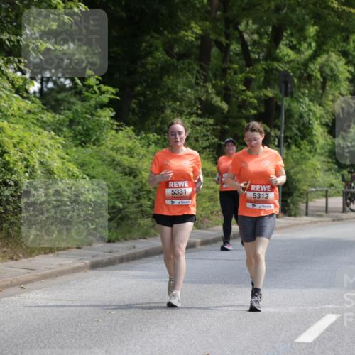 15.06.2025 - REWE Women's Run Jannik Wohlers http://msf.ph/oto/7945427 15.06.2025 10:18:36 Laufen 5331, 5312 meine-sportfotos.de