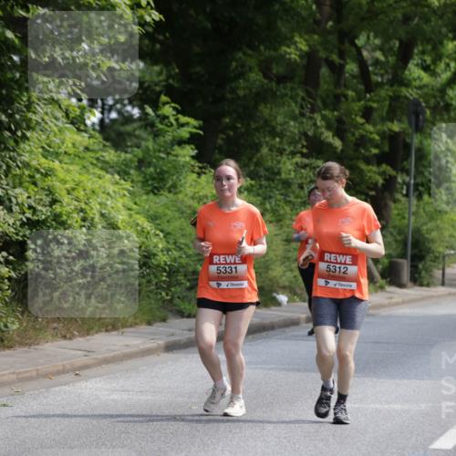15.06.2025 - REWE Women's Run Jannik Wohlers http://msf.ph/oto/7945449 15.06.2025 10:18:37 Laufen 5331, 5312 meine-sportfotos.de