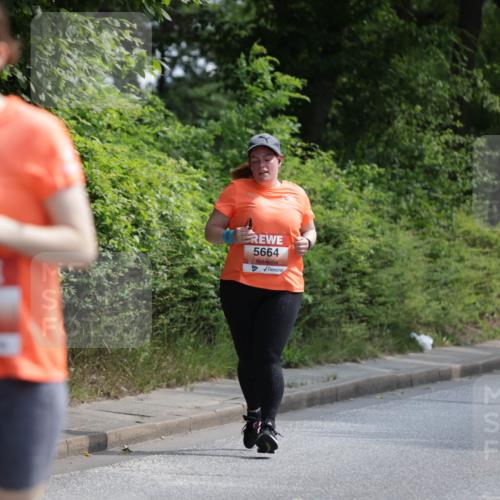 15.06.2025 - REWE Women's Run Jannik Wohlers http://msf.ph/oto/7945530 15.06.2025 10:18:41 Laufen 4312, 5664 meine-sportfotos.de