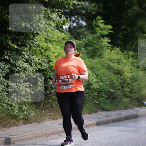 15.06.2025 - REWE Women's Run Jannik Wohlers http://msf.ph/oto/7945583 15.06.2025 10:18:42 Laufen 5664 meine-sportfotos.de