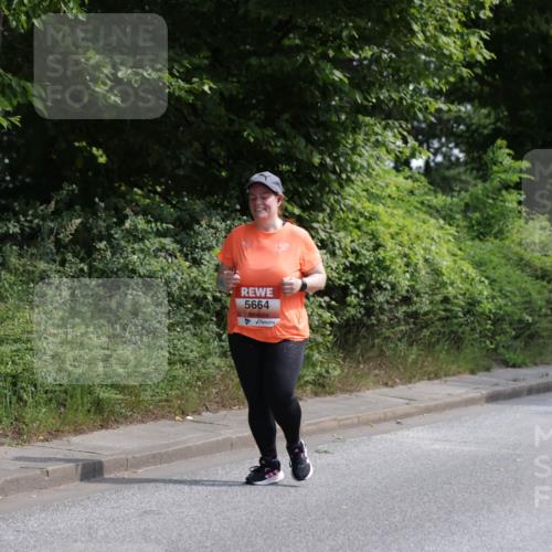 15.06.2025 - REWE Women's Run Jannik Wohlers http://msf.ph/oto/7945635 15.06.2025 10:18:44 Laufen 5664 meine-sportfotos.de