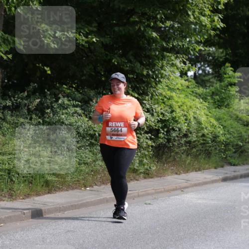 15.06.2025 - REWE Women's Run Jannik Wohlers http://msf.ph/oto/7945644 15.06.2025 10:18:44 Laufen 5664 meine-sportfotos.de