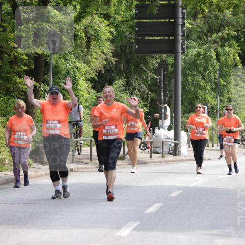 15.06.2025 - REWE Women's Run Jannik Wohlers http://msf.ph/oto/7945728 15.06.2025 10:18:51 Laufen 5289, 5533, 5562, 5118, 040, 25, 5487, 5610 meine-sportfotos.de