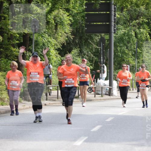 15.06.2025 - REWE Women's Run Jannik Wohlers http://msf.ph/oto/7945730 15.06.2025 10:18:51 Laufen 5533, 5289, 5562, 5118, 5487, 5610, 040, 25 meine-sportfotos.de