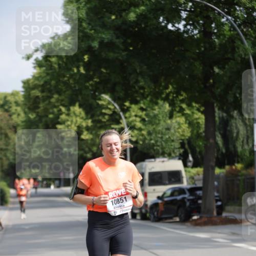 15.06.2025 - REWE Women's Run Jannik Wohlers http://msf.ph/oto/7945747 15.06.2025 08:48:22 Laufen 10851 meine-sportfotos.de