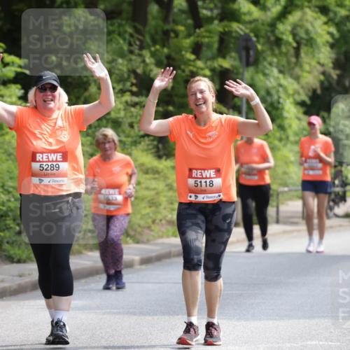 15.06.2025 - REWE Women's Run Jannik Wohlers http://msf.ph/oto/7945779 15.06.2025 10:18:56 Laufen 5289, 5533, 5118 meine-sportfotos.de