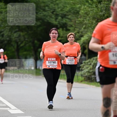 15.06.2025 - REWE Women's Run Dr. Thomas Lammeyer http://msf.ph/oto/7945817 15.06.2025 09:23:00 Laufen 10625, 10790 meine-sportfotos.de