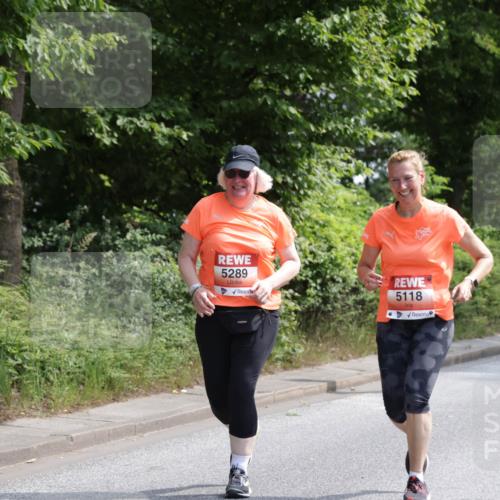 15.06.2025 - REWE Women's Run Jannik Wohlers http://msf.ph/oto/7945856 15.06.2025 10:18:59 Laufen 5289, 5118 meine-sportfotos.de