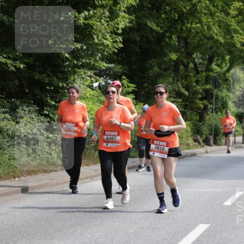 15.06.2025 - REWE Women's Run Jannik Wohlers http://msf.ph/oto/7945859 15.06.2025 10:19:09 Laufen 5561, 5487, 5610 meine-sportfotos.de