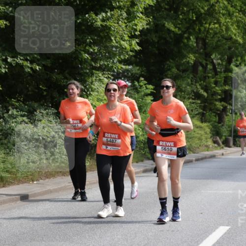 15.06.2025 - REWE Women's Run Jannik Wohlers http://msf.ph/oto/7945867 15.06.2025 10:19:09 Laufen 5561, 5487, 5610 meine-sportfotos.de