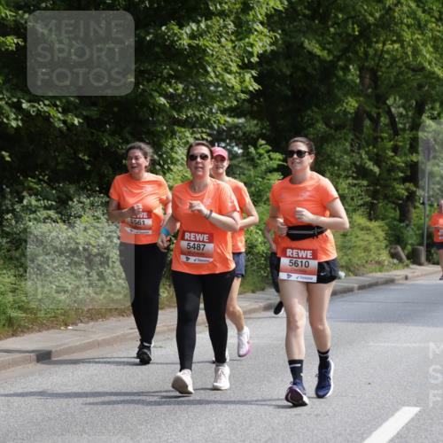15.06.2025 - REWE Women's Run Jannik Wohlers http://msf.ph/oto/7945873 15.06.2025 10:19:09 Laufen 5561, 5487, 5610 meine-sportfotos.de