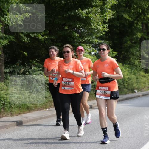 15.06.2025 - REWE Women's Run Jannik Wohlers http://msf.ph/oto/7945933 15.06.2025 10:19:10 Laufen 556, 5487, 5610 meine-sportfotos.de