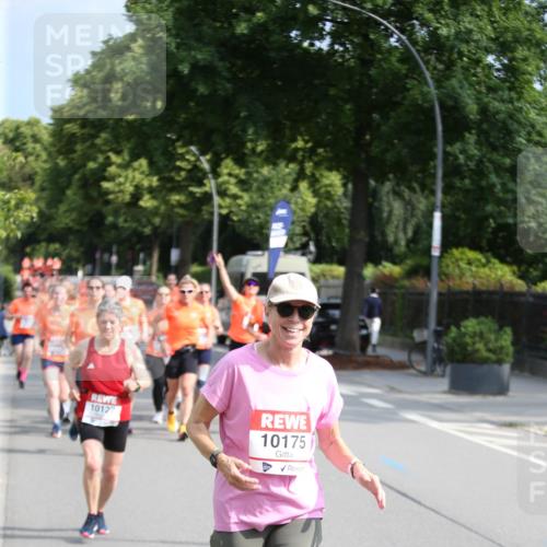 15.06.2025 - REWE Women's Run Jannik Wohlers http://msf.ph/oto/7945952 15.06.2025 09:44:42 Laufen 10127, 10175 meine-sportfotos.de