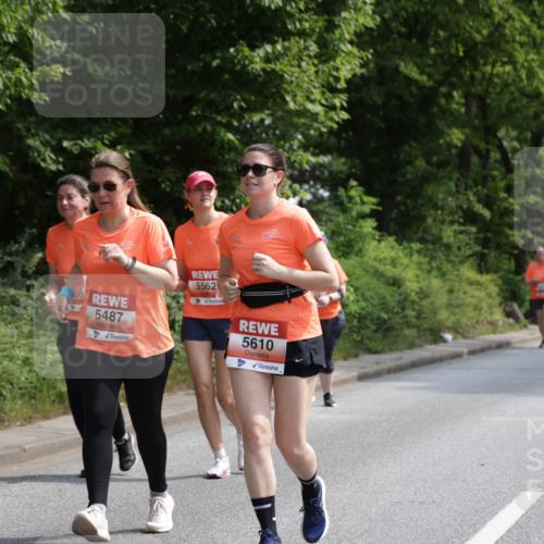 15.06.2025 - REWE Women's Run Jannik Wohlers http://msf.ph/oto/7945956 15.06.2025 10:19:11 Laufen 5487, 5562, 5610 meine-sportfotos.de