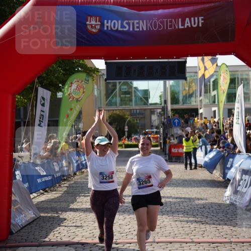 13.06.2025 - Holstenköstenlauf Felixshl http://msf.ph/oto/7946197 13.06.2025 18:12:22 Laufen 3258, 3265 meine-sportfotos.de