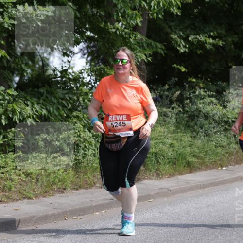 15.06.2025 - REWE Women's Run Jannik Wohlers http://msf.ph/oto/7946339 15.06.2025 10:20:03 Laufen 5245, 5240 meine-sportfotos.de