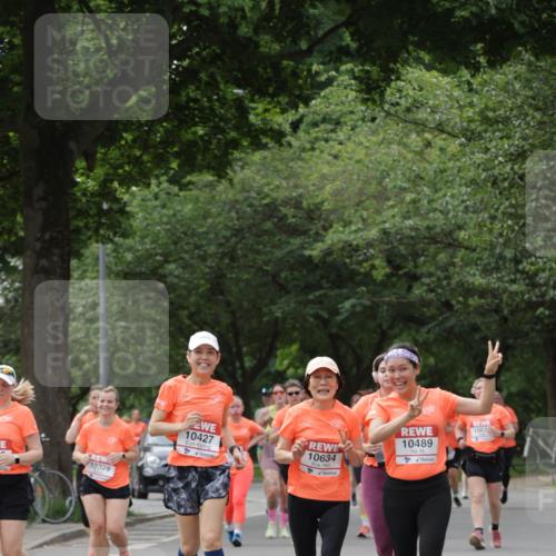 15.06.2025 - REWE Women's Run Jannik Wohlers http://msf.ph/oto/7946408 15.06.2025 08:30:02 Laufen 10329, 10427, 10634, 10489, 1067 meine-sportfotos.de