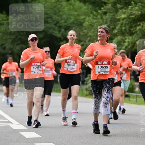 15.06.2025 - REWE Women's Run Dr. Thomas Lammeyer http://msf.ph/oto/7946413 15.06.2025 09:23:24 Laufen 10689, 10420, 10639, 5 meine-sportfotos.de