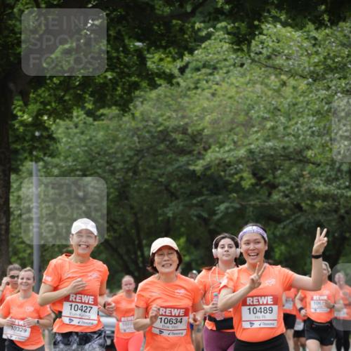 15.06.2025 - REWE Women's Run Jannik Wohlers http://msf.ph/oto/7946434 15.06.2025 08:30:02 Laufen 10329, 10427, 1022, 10634, 10489, 1067 meine-sportfotos.de
