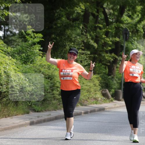 15.06.2025 - REWE Women's Run Jannik Wohlers http://msf.ph/oto/7946537 15.06.2025 10:21:16 Laufen 5516, 5519 meine-sportfotos.de