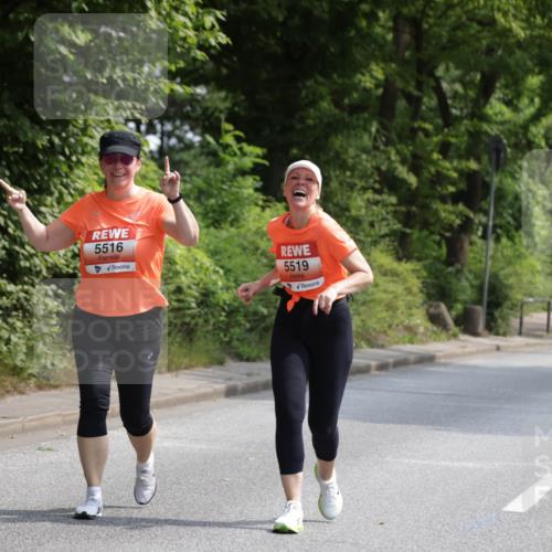 15.06.2025 - REWE Women's Run Jannik Wohlers http://msf.ph/oto/7946617 15.06.2025 10:21:20 Laufen 5516, 5519 meine-sportfotos.de